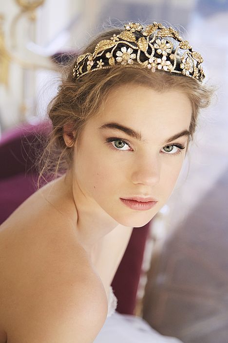 Swarovski dolce best sale gabbana